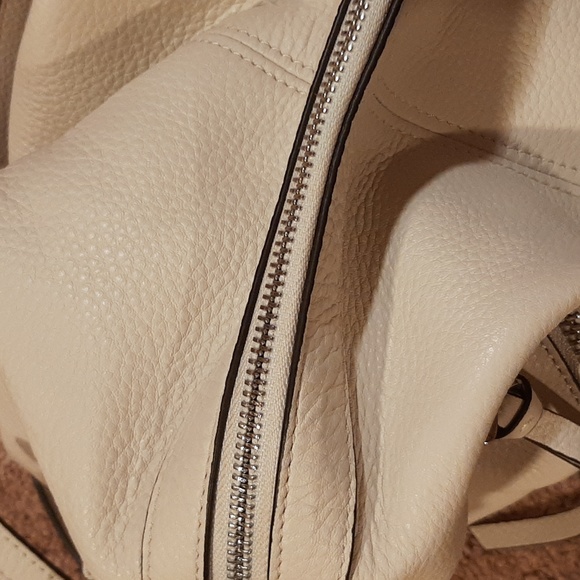 Vince Camuto White and Silver Shoulder Bag/Backpack - Picture 5 of 15